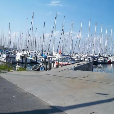 בית נופש Jessen Modern Retreat *